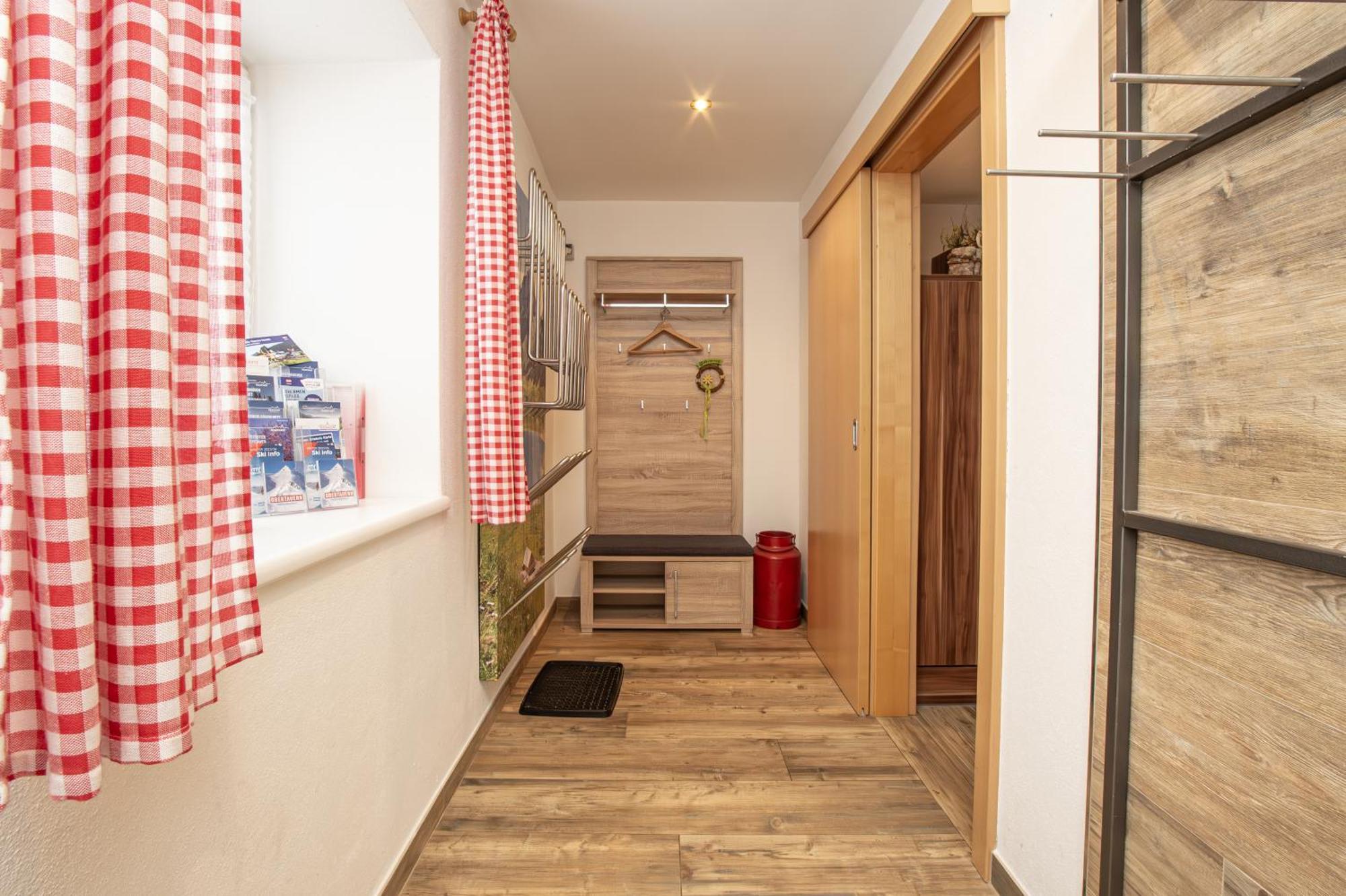 Ferienwohnung Nagelschmied Радщат Екстериор снимка